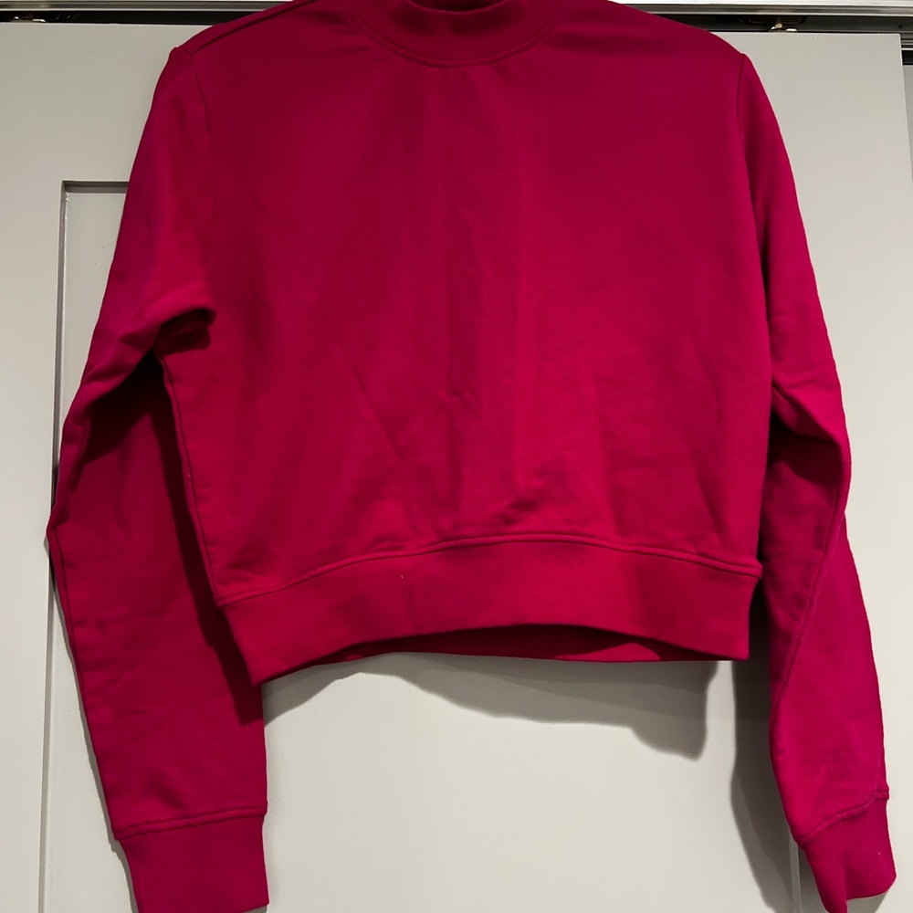 Women's Pink Crop Sweatshirt